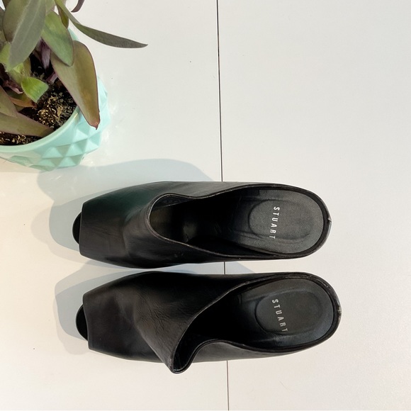 STUART WEITZMAN Black Leather Peep Toe Pumps - Picture 8 of 9